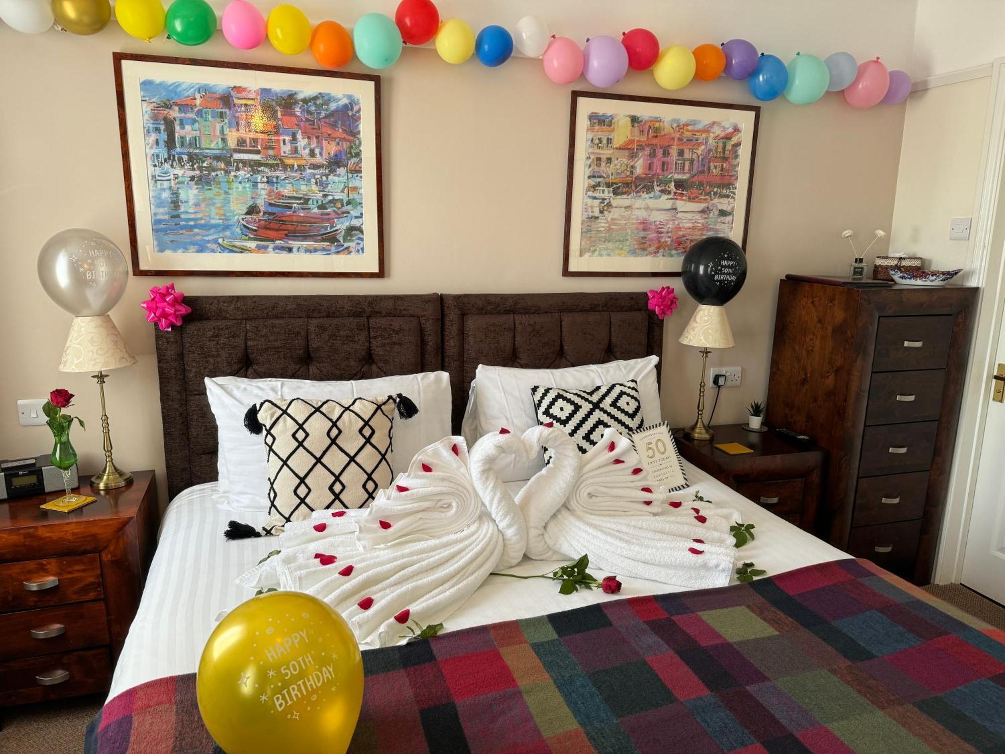 The Robin Hill Bed & Breakfast Торки Екстериор снимка