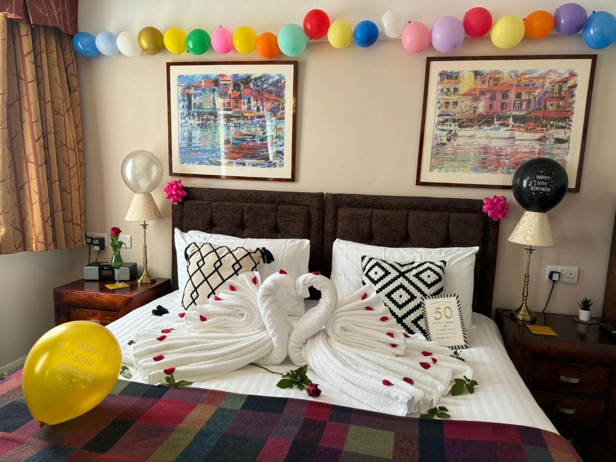 The Robin Hill Bed & Breakfast Торки Екстериор снимка