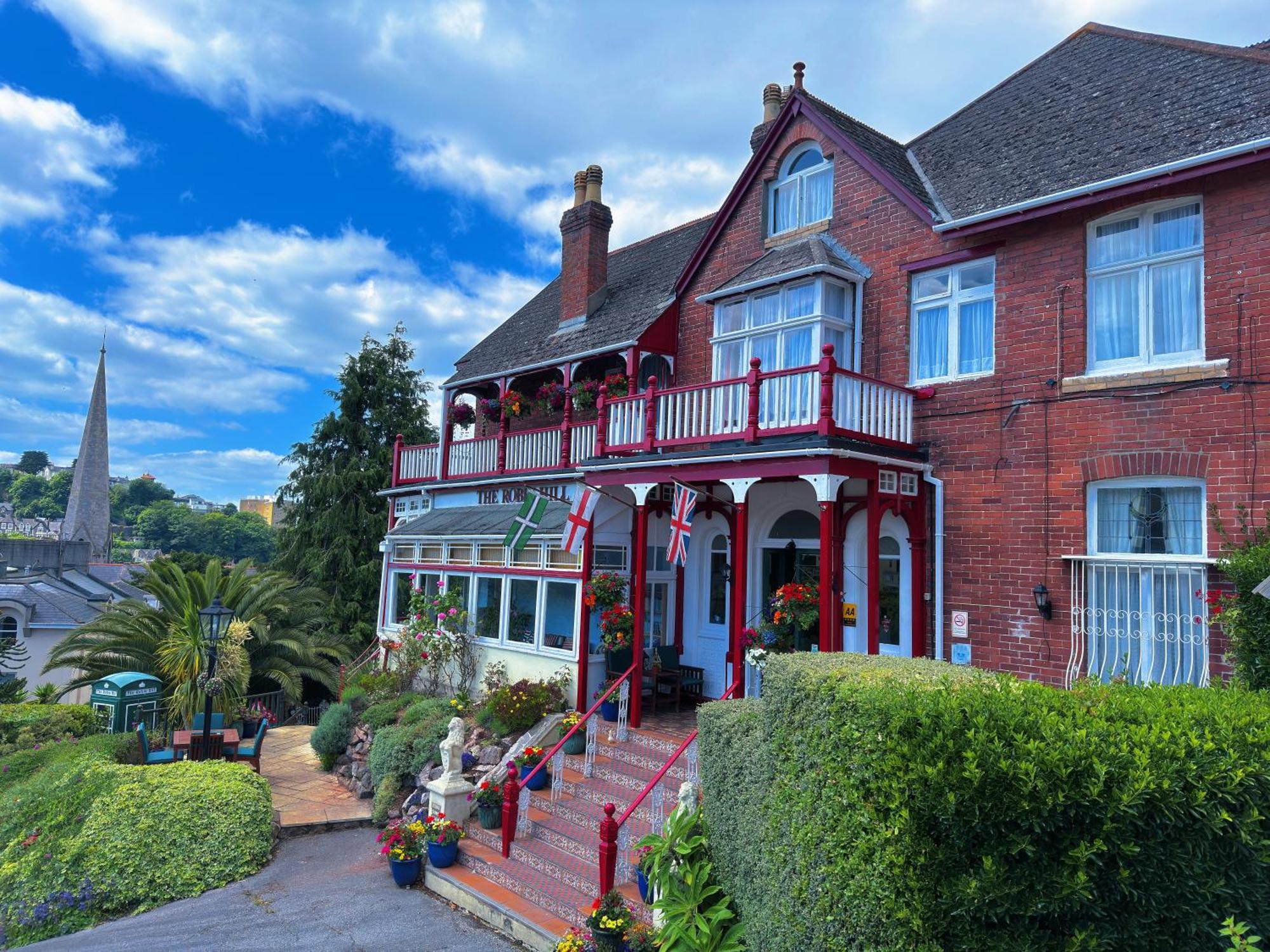 The Robin Hill Bed & Breakfast Торки Екстериор снимка