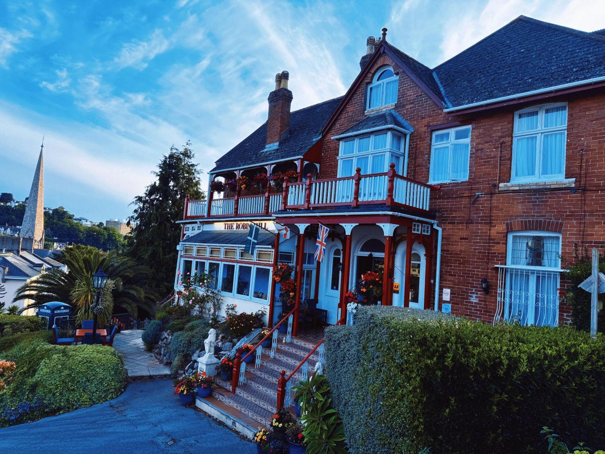 The Robin Hill Bed & Breakfast Торки Екстериор снимка