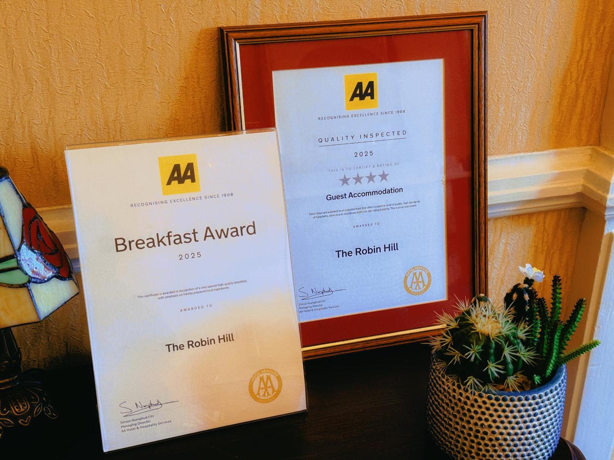 The Robin Hill Bed & Breakfast Торки Екстериор снимка
