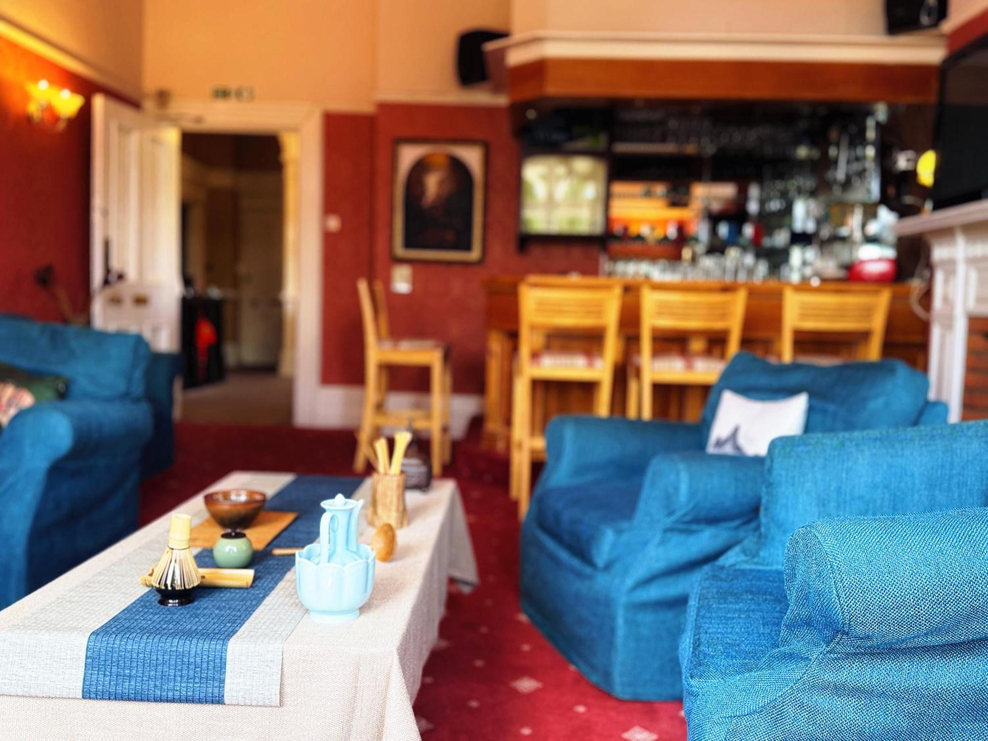 The Robin Hill Bed & Breakfast Торки Екстериор снимка