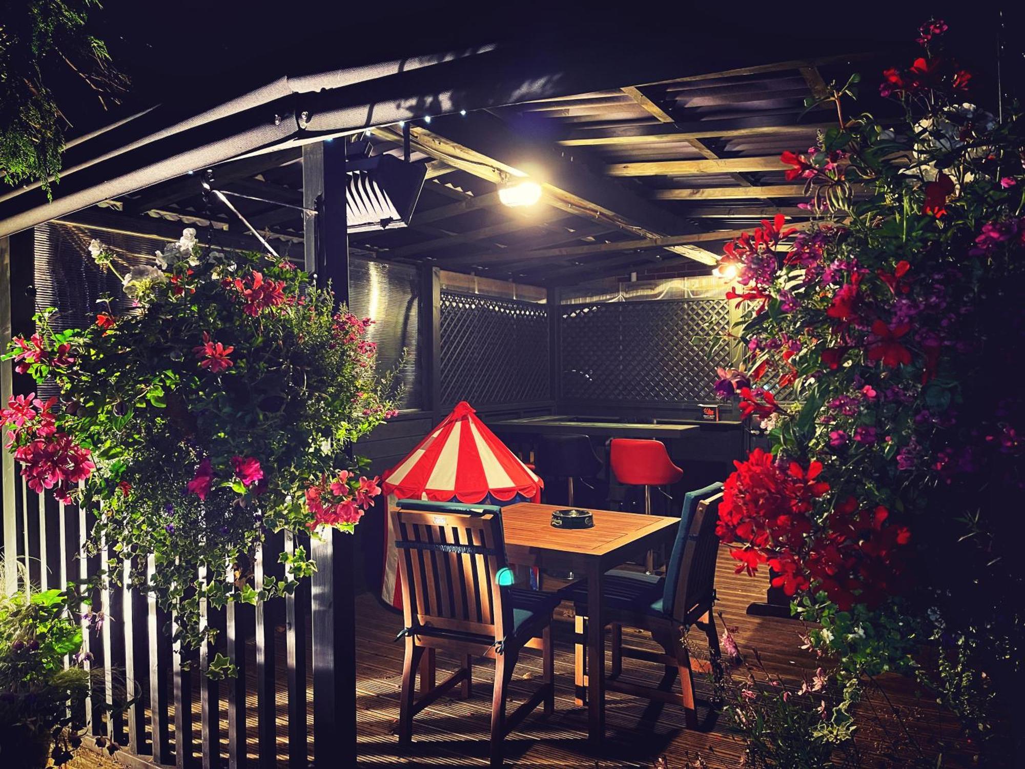 The Robin Hill Bed & Breakfast Торки Екстериор снимка