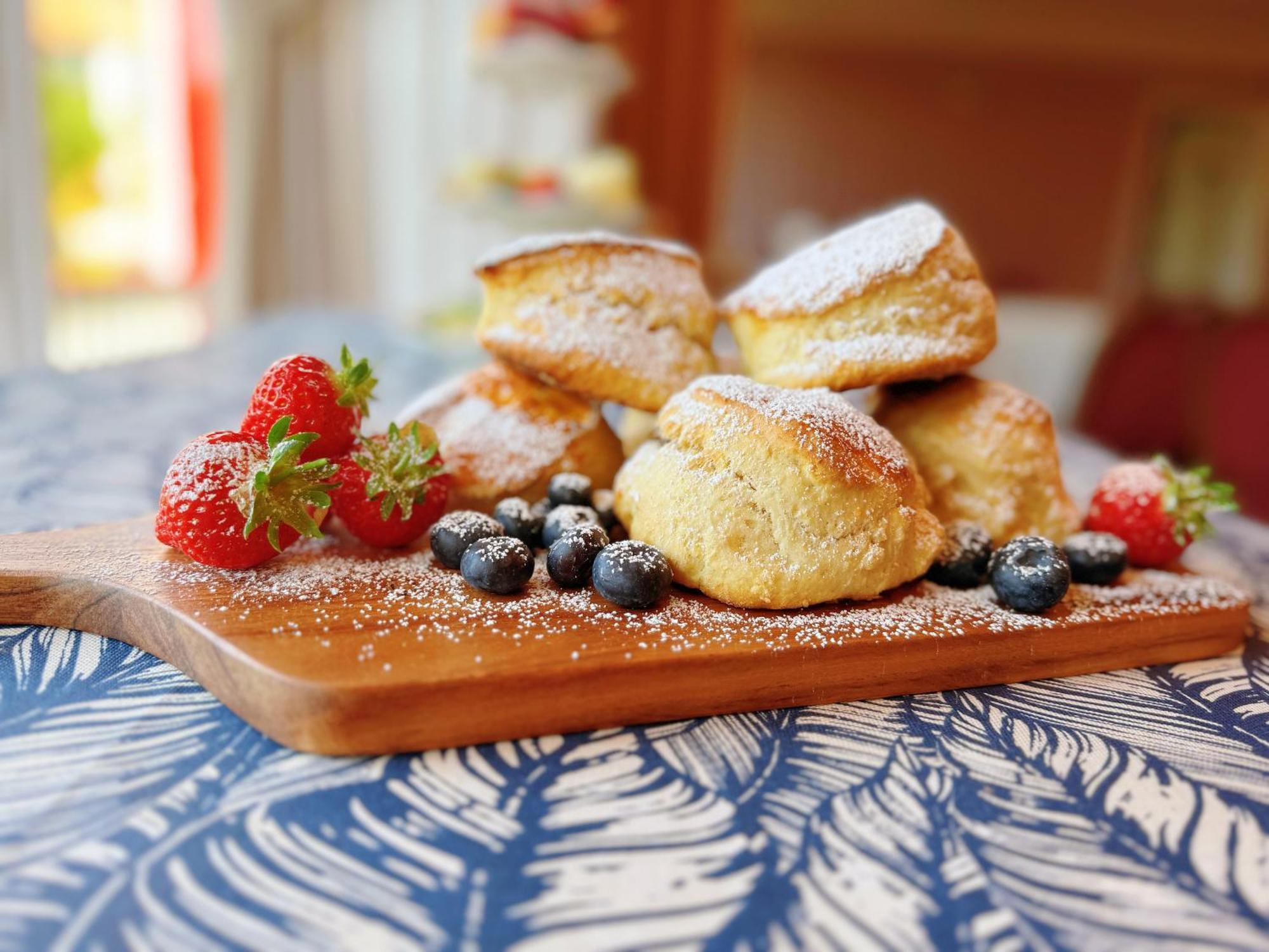 The Robin Hill Bed & Breakfast Торки Екстериор снимка